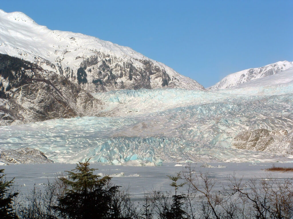 Mendenhall_Glacier_Winter-1024x768 5 najdziwniejszych miejsc na świecie. Słyszałeś o nich?